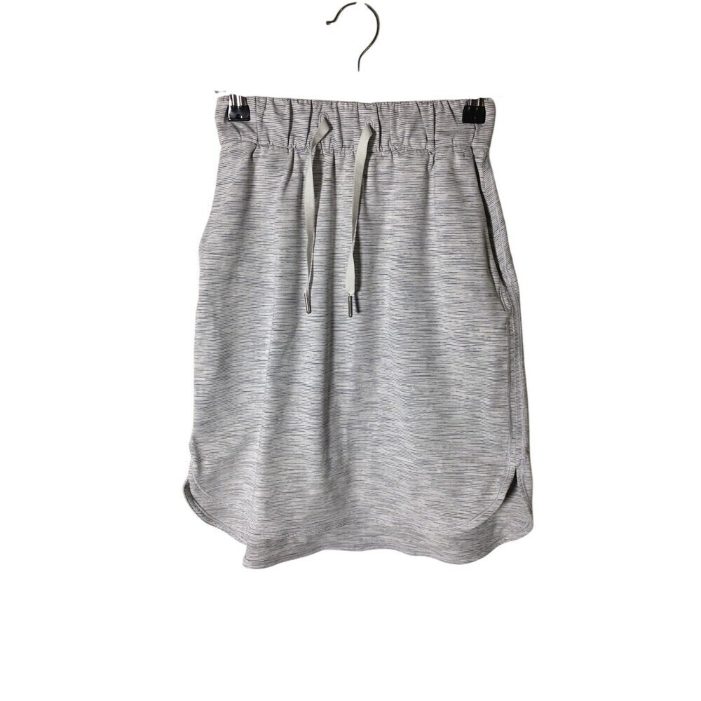 Lululemon Skirt Women's Size 2 Gray Stretch Drawstring